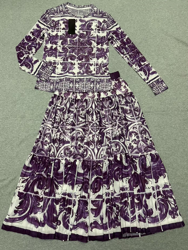 Vintage Fashion Ai - Retro blue-and-white porcelain printed long-sleeved elastic