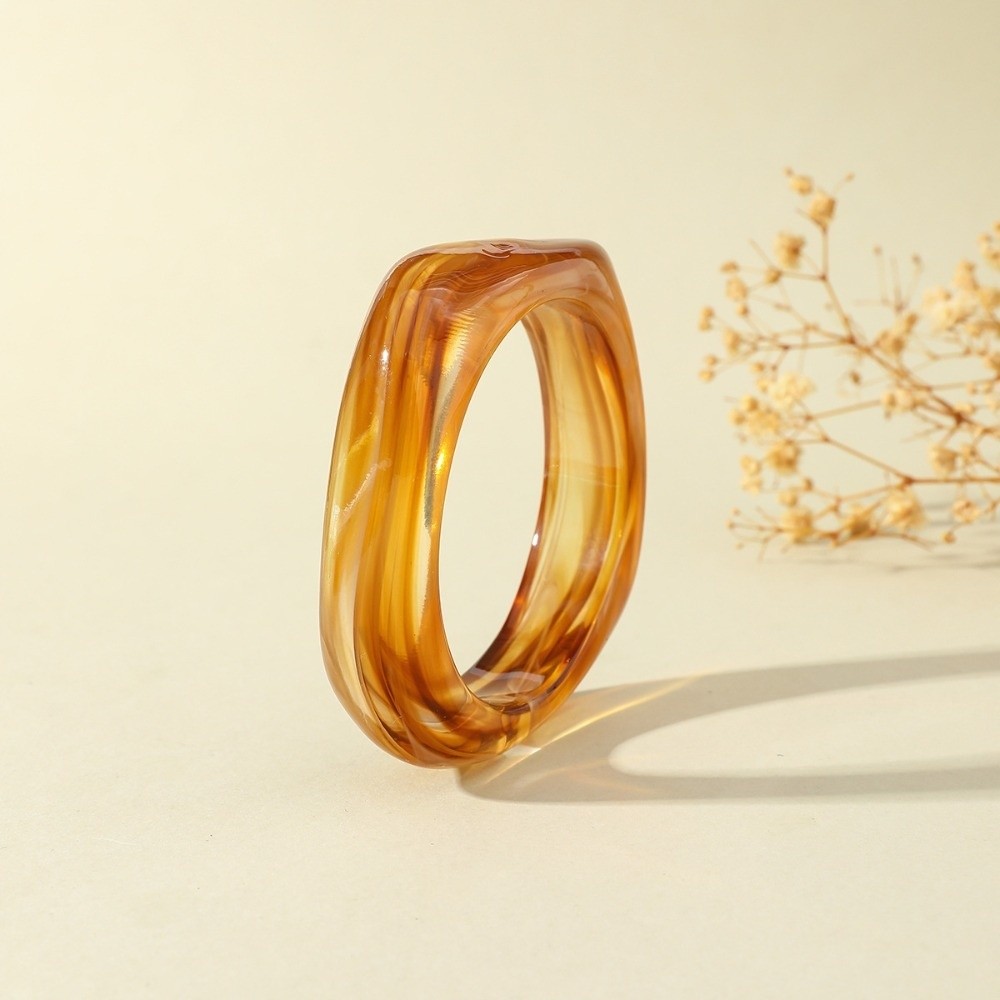Statement Bangles Translucent  - Vintage Fashion Gen Z recension och pris