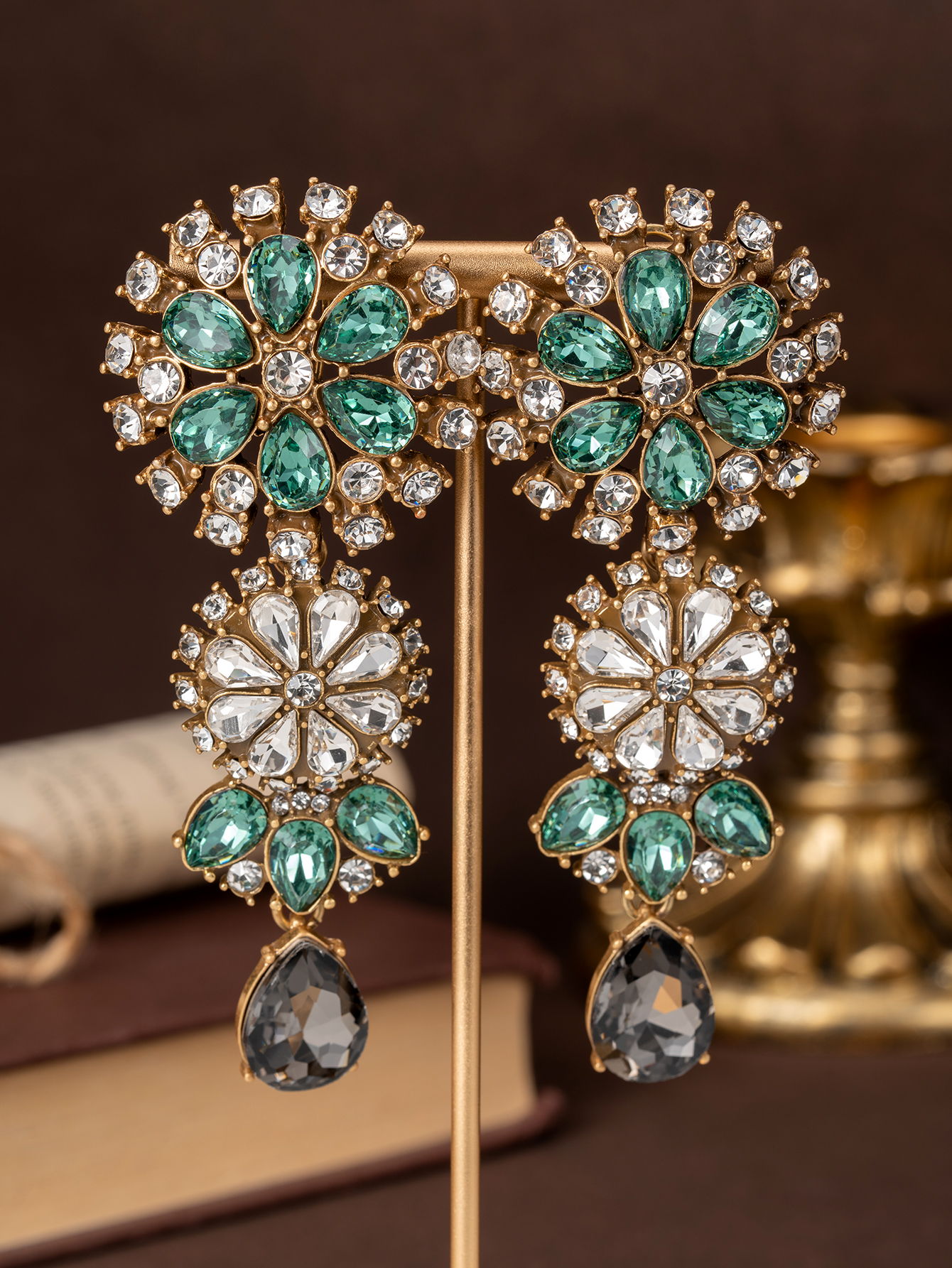 1 Pair of Vintage Rhinestone-E - Vintage Fashion Events recension och pris