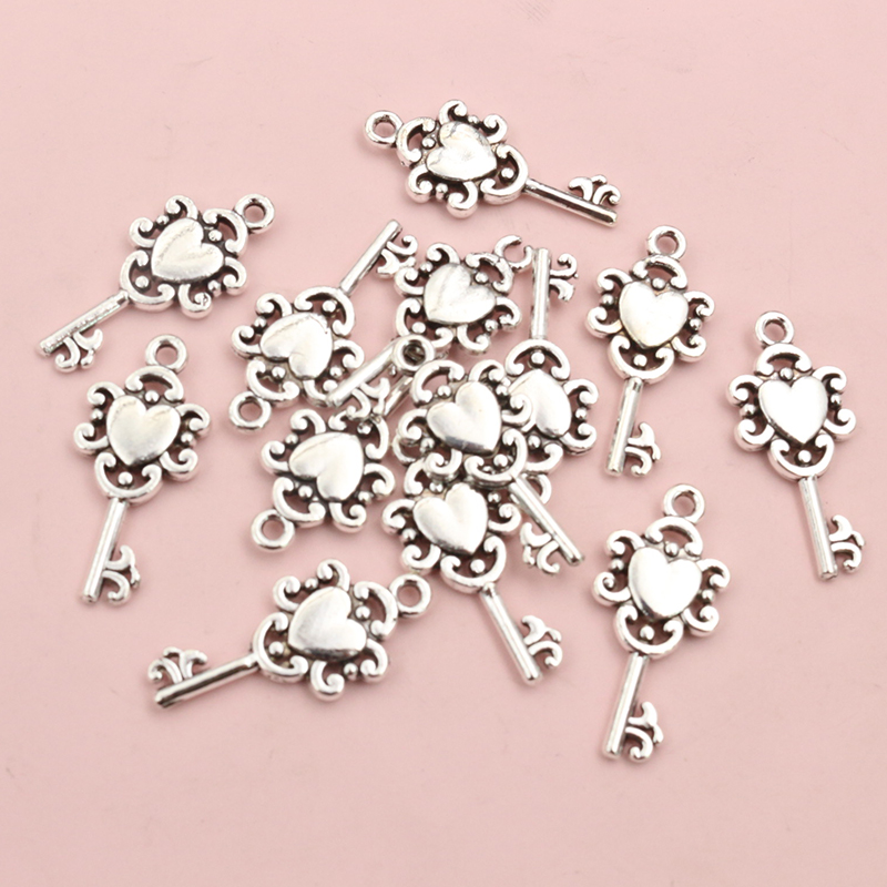 50pcs Vintage Small Key Charms - Vintage Fashion Tumblr recension och pris