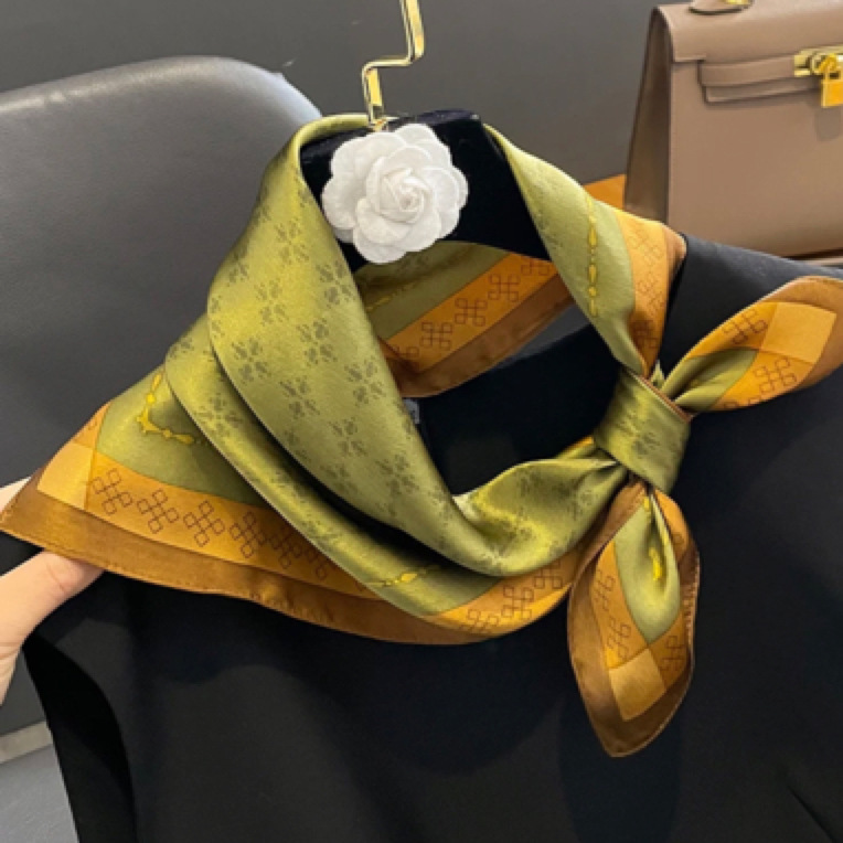 Luxury Vintage Silk Scarf Wome - Vintage Fashion Ai recension och pris
