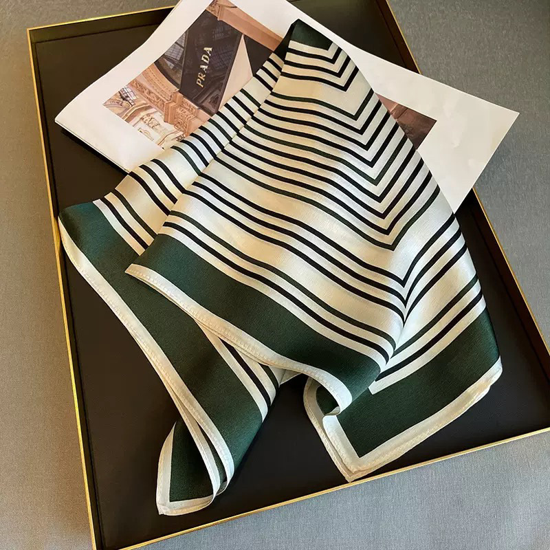 Luxury Vintage Silk Scarf Wome - Vintage Fashion Ai recension och pris