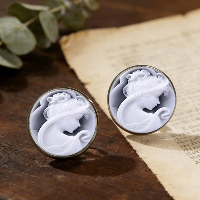 Vintage Cameo Glass Stud Earri - Vintage Victorian Fashion recension och pris